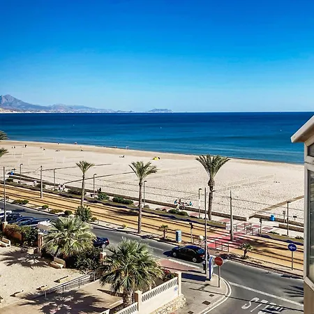 Front In With Kitchen El Campello