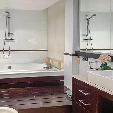 Front In With Kitchen El Campello